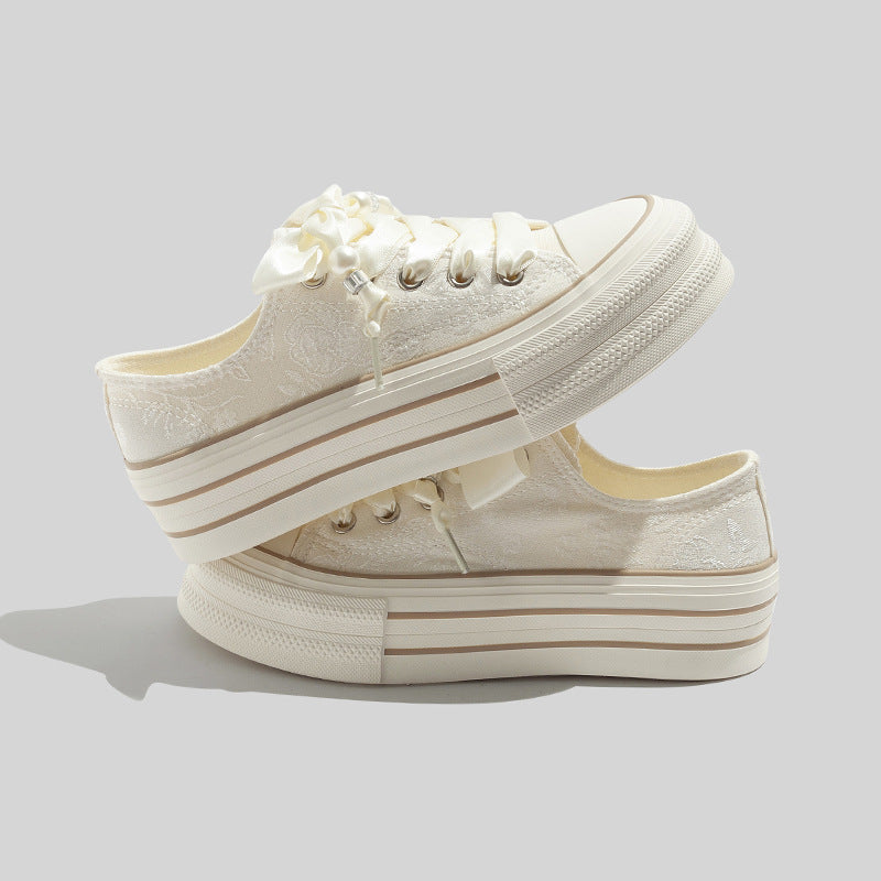 Damen Beige Plattform Sneaker Mit Eleganter Satinschnürung