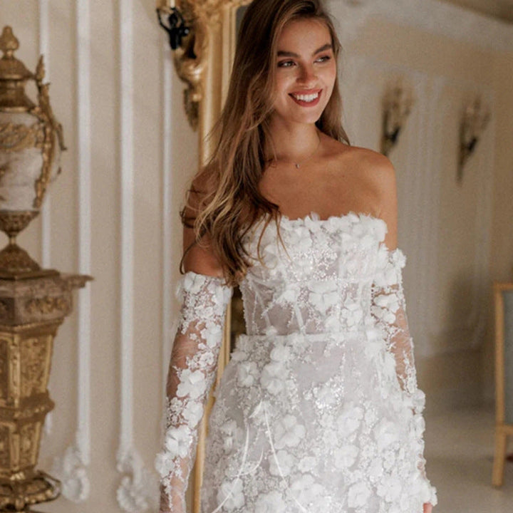 Elegantes, romantisches Brautkleid mit Blumenmuster – Transparenter Einsatz