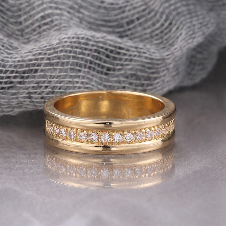 Minimalistischer Goldfarbener Messingbeschichteter Stapelring – Eleganter Schmuck