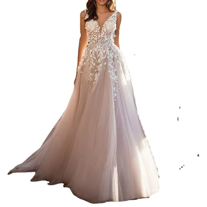 Damen Anmutiges V-Ausschnitt Florales Detail Hochzeitskleid – Romantisches Brautkleid