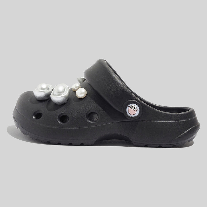 Damen Robuste Schwarze Clogs Mit Dekorativen Perlen Und Perlenverzierungen