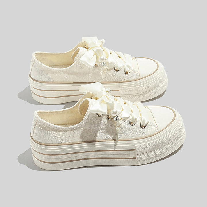 Damen Beige Plattform Sneaker Mit Eleganter Satinschnürung