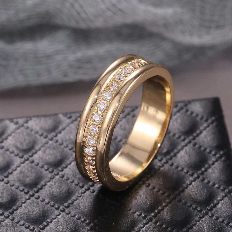 Minimalistischer Goldfarbener Messingbeschichteter Stapelring – Eleganter Schmuck
