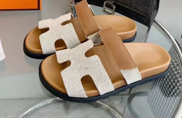 Damen Kunstleder Sandalen Mit Verstellbaren Riemen – Bequeme Sommerschuhe