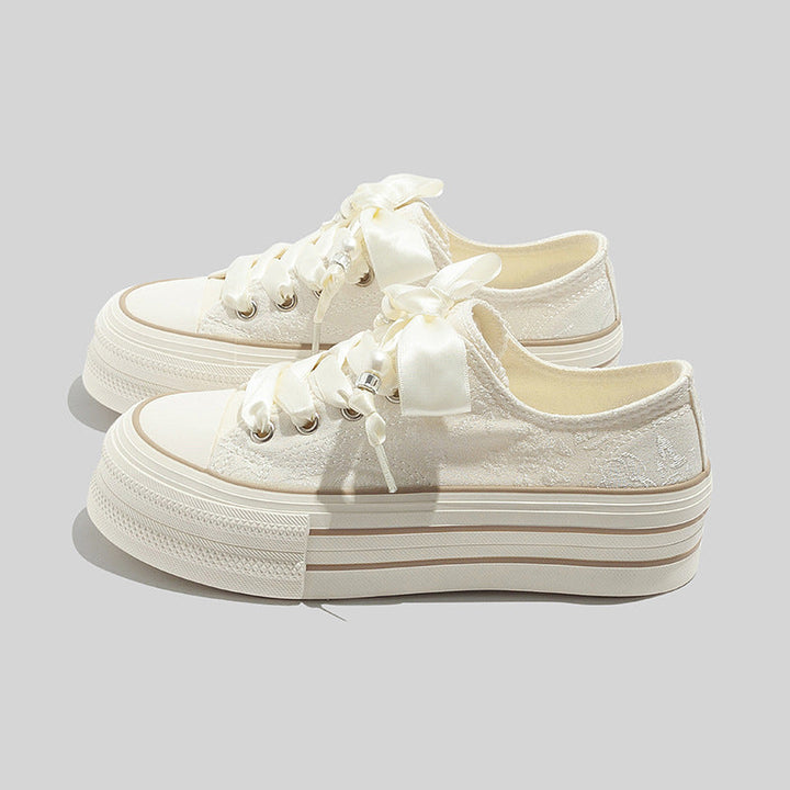 Damen Beige Plattform Sneaker Mit Eleganter Satinschnürung