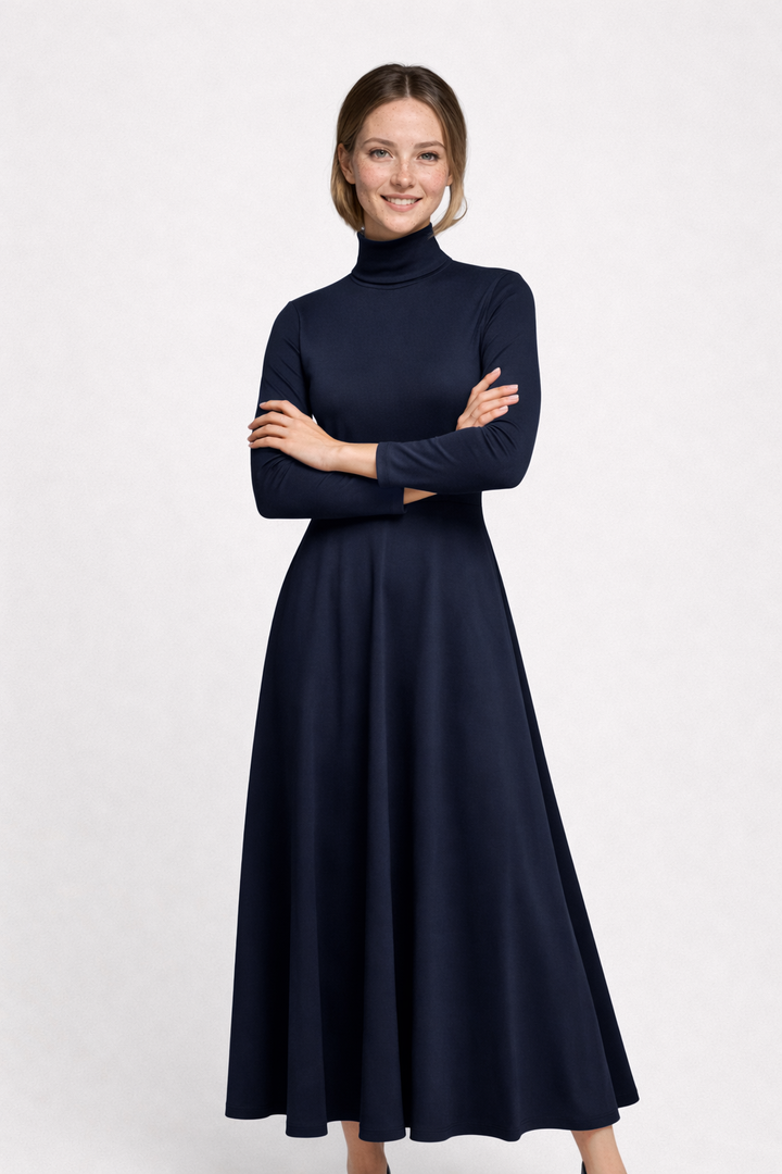 Elegantes dunkelblaues Strickkleid mit Rollkragen