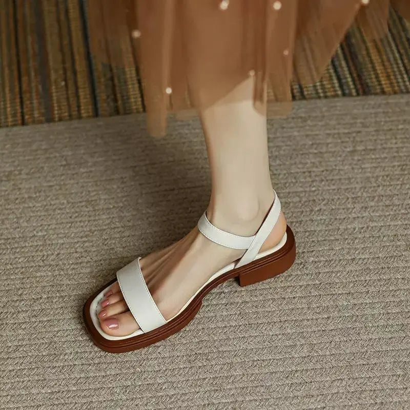 Damen Flache Ledersandalen In Braun