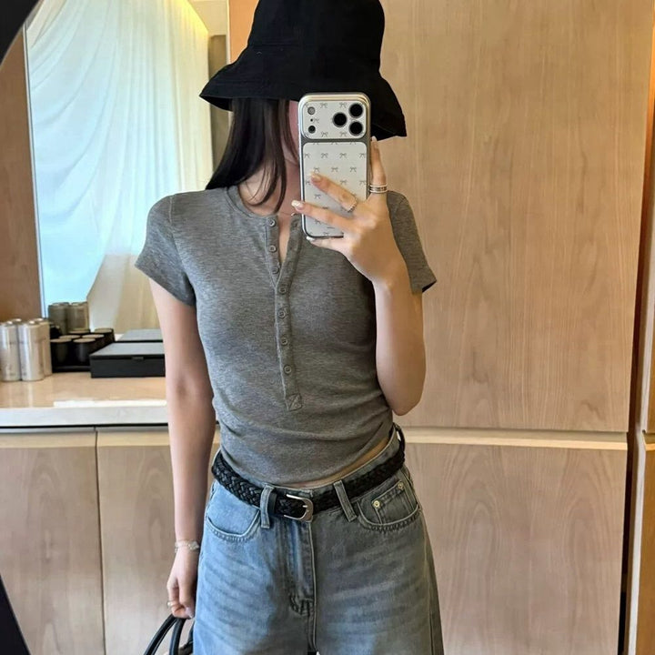 Damen Kurzarm T-Shirt Mit Knopfleiste – Lässiges Slim Fit Oberteil