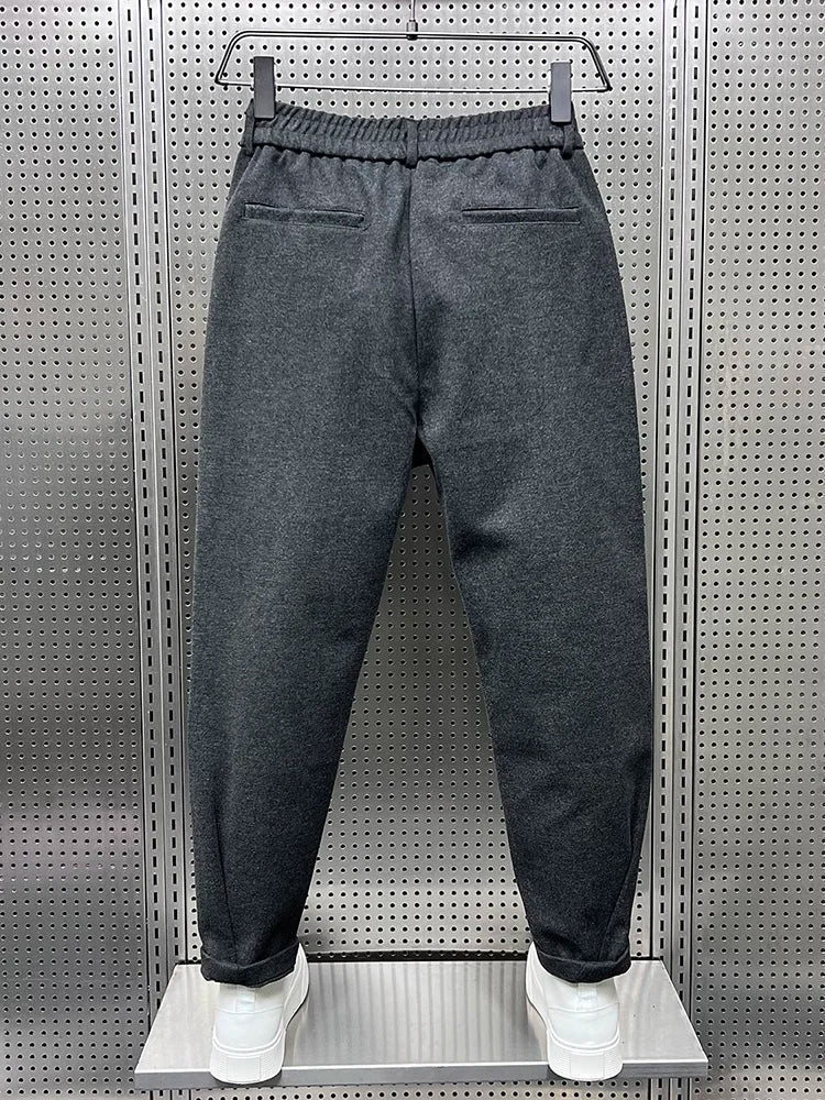 Dunkelgraue Herrenhose Mit Bundfalten – Elegante Maßgeschneiderte Bürohose
