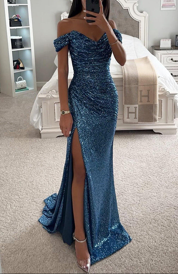 Schulterfreies Maxikleid mit Pailletten: Glamour für besondere Anlässe 2
