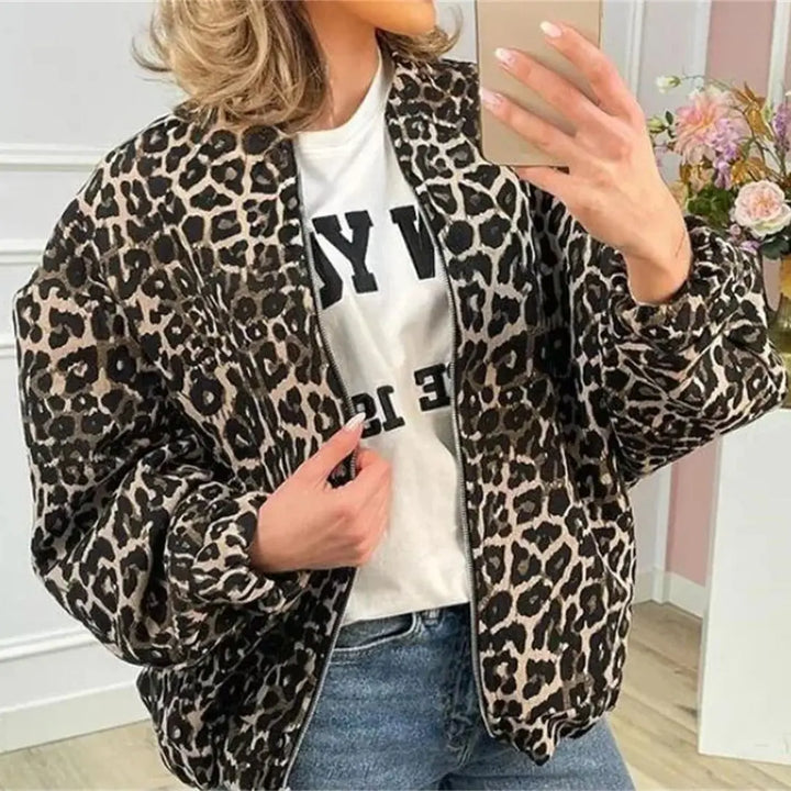 Leo | Bomberjacke mit Leopardenmuster