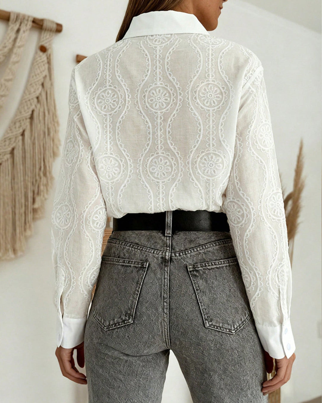 Damen Weiße Bestickte Bluse Mit Knopfleiste – Elegantes Langarm Top
