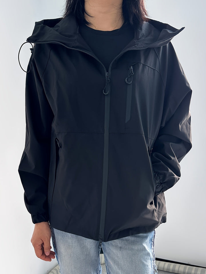 Winddichte Regenjacke mit Kapuze für Damen – Stilvoller Schutz für jedes Wetter 7