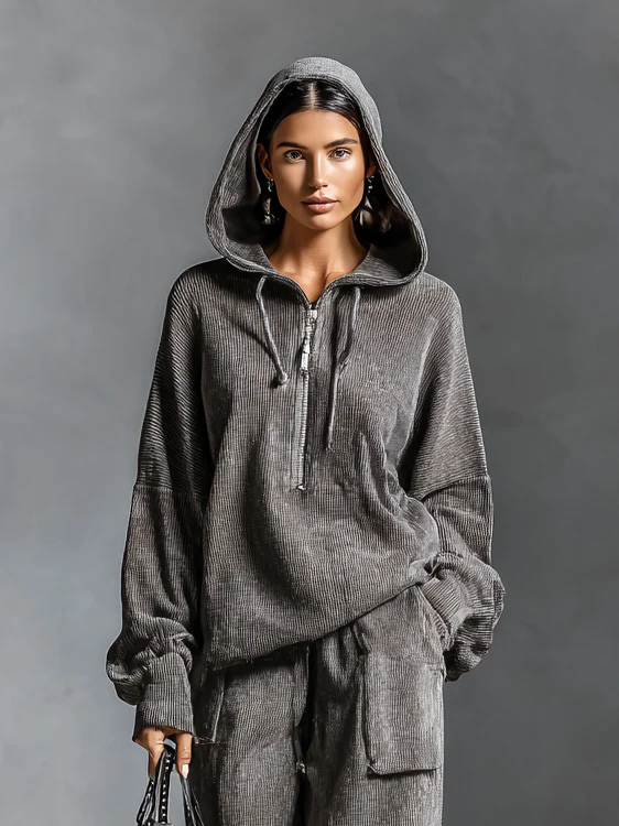 Lässiges dunkelgraues Corduroy-Kapuzen-Sweatshirt mit passender Hose im Straight-Leg-Schnitt – Zwei-teiliges Set
