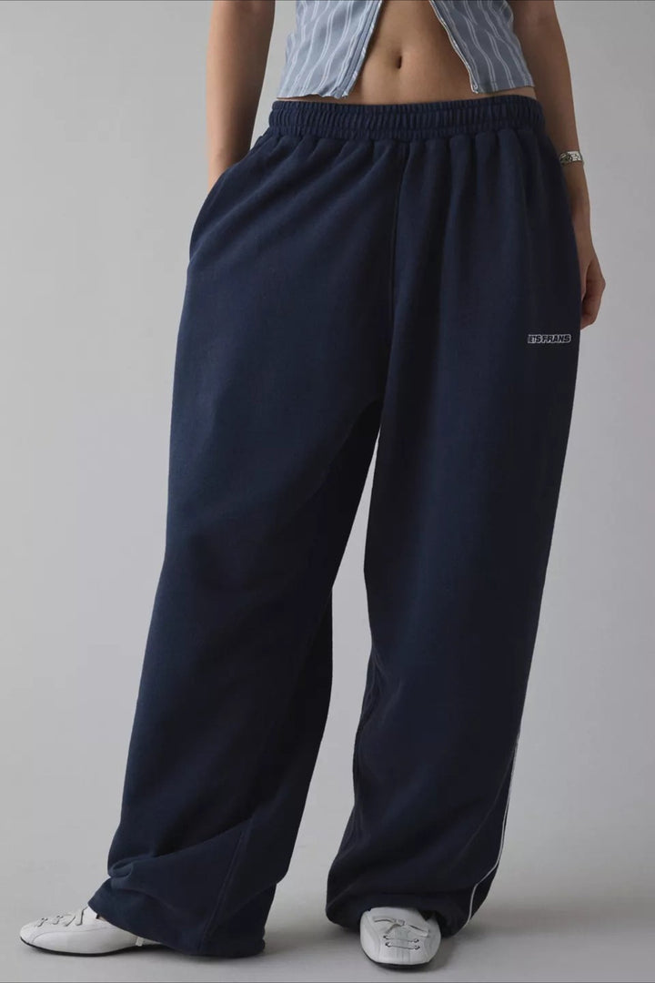 Damen Lange Bestickte Locker Geschnittene Strickhose – Müheloser Chic