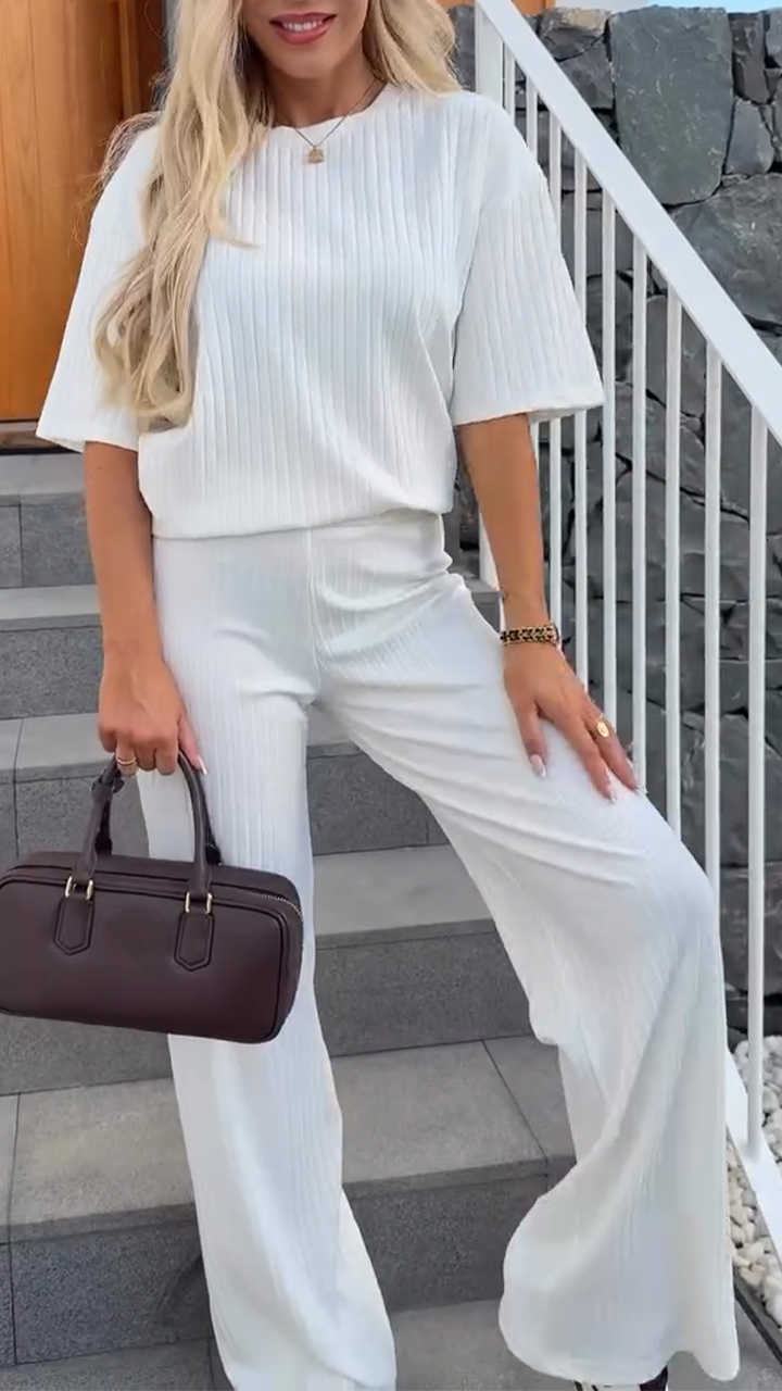 Geripptes Lounge-Set für Damen