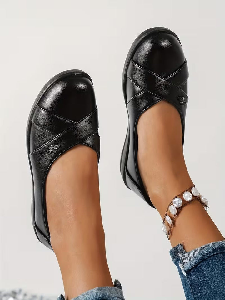 Damen Schwarze Geschlossene Leder Ballerinas – Bequeme Slip-On Schuhe