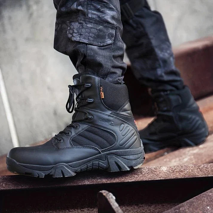 Robuste Herren Schnürstiefel Militärstil