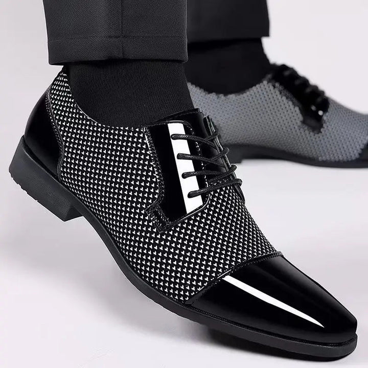 Herren Lackleder Oxford Schuhe Mit Punktmuster – Elegante Business Schuhe