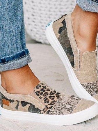 DamenTurnschuhe aus Leder mit Animalprint