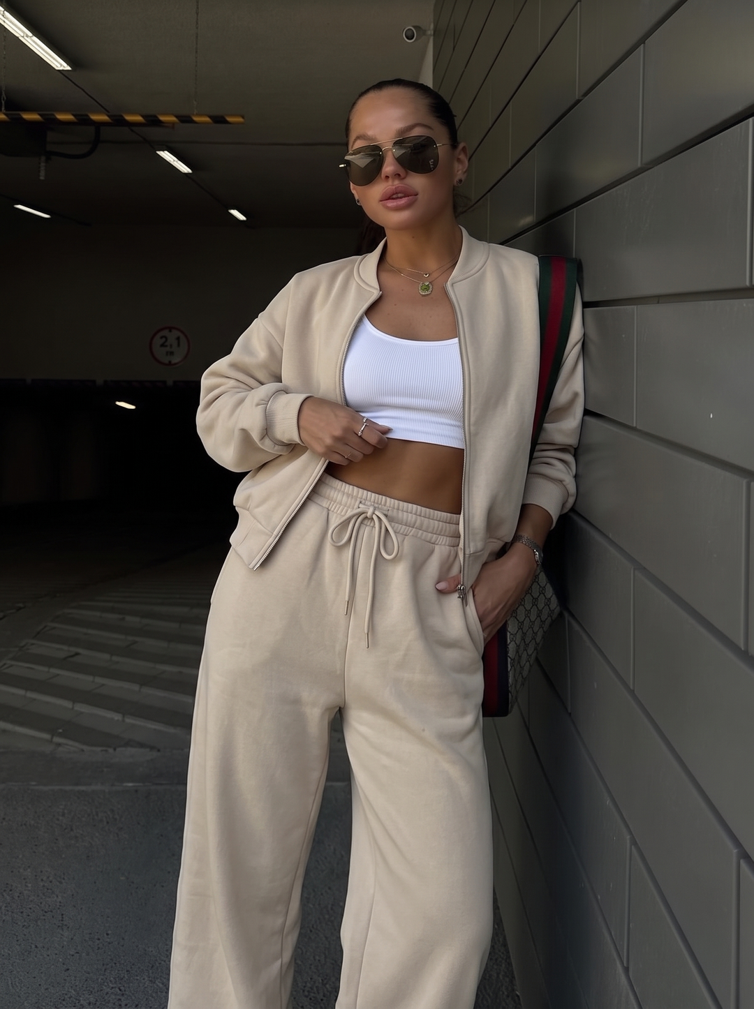 Damen Neutralfarbiges Lockeres Trainingsanzug Set – Lässiges Lounge Outfit