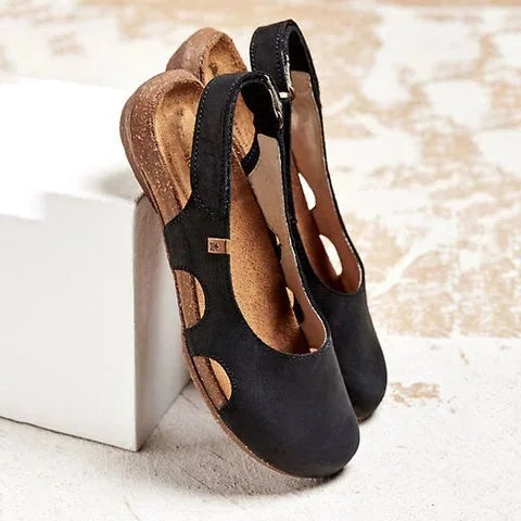 Geschlossene Ledersandalen für Damen