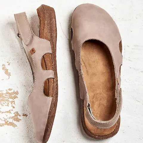 Geschlossene Ledersandalen für Damen