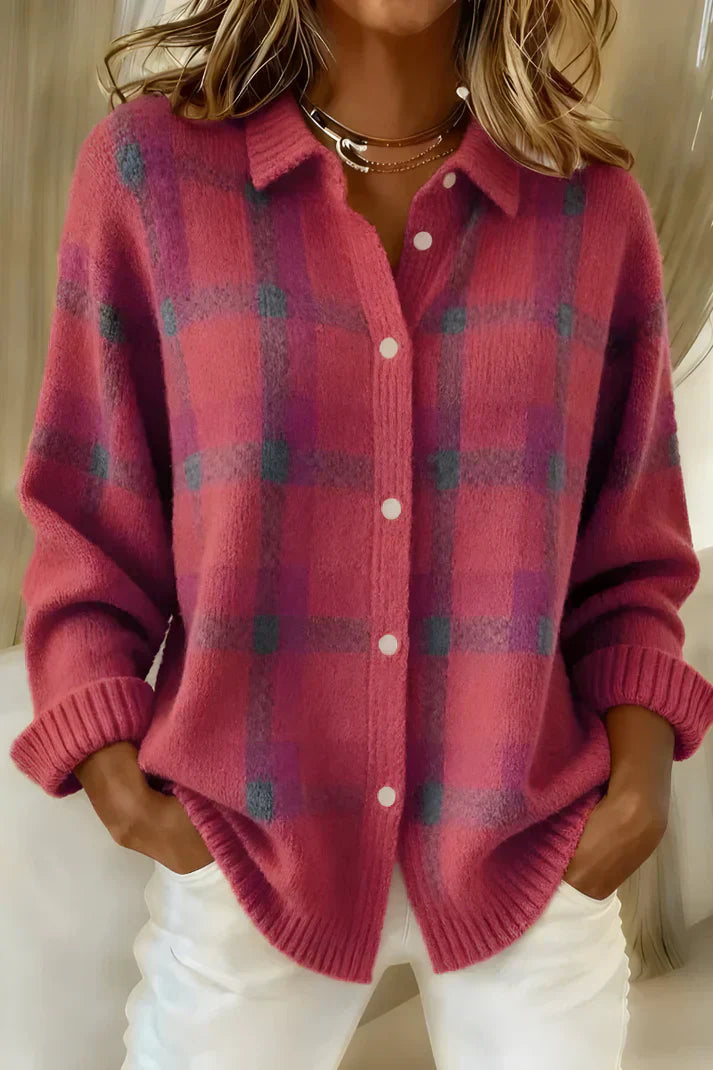 GISÈLE – WEICHE GEKARTE STRICKBLUSE