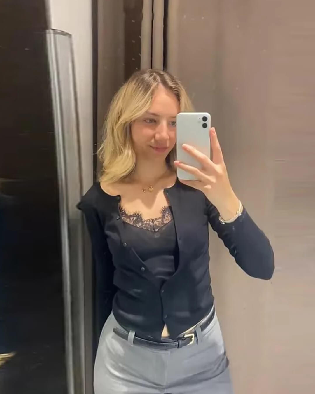 Ada Oberteil mit Spitzenbesatz und Paneelen